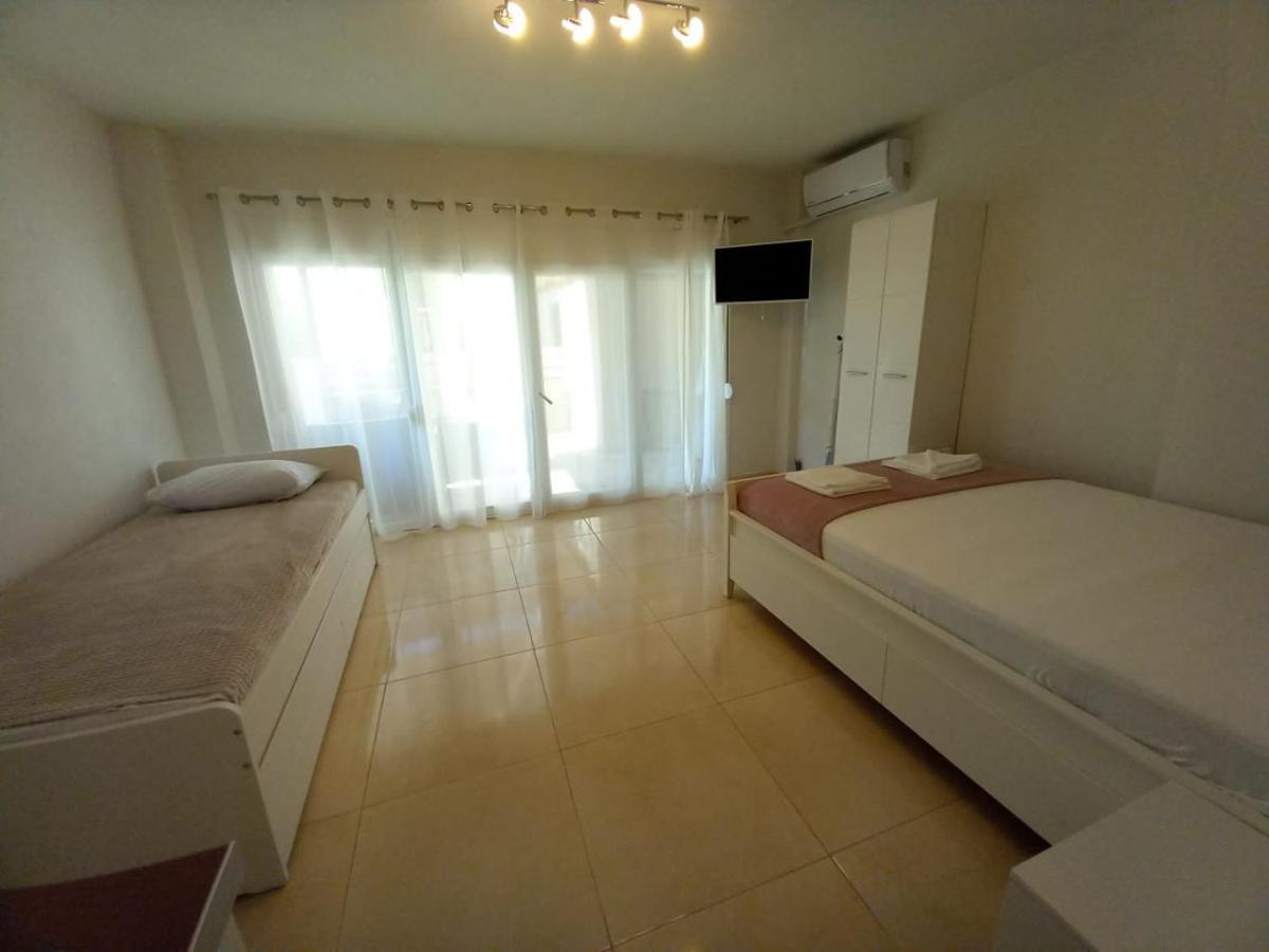 Apartament Elenis House Néa Péramos Zewnętrze zdjęcie