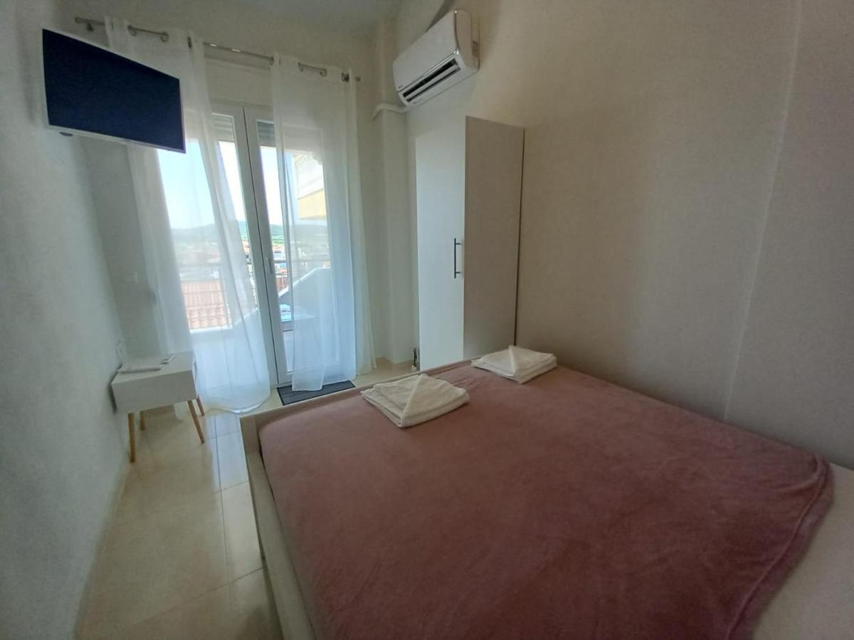 Apartament Elenis House Néa Péramos Zewnętrze zdjęcie