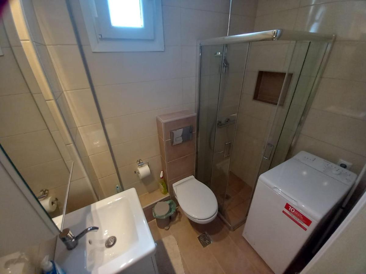 Apartament Elenis House Néa Péramos Zewnętrze zdjęcie